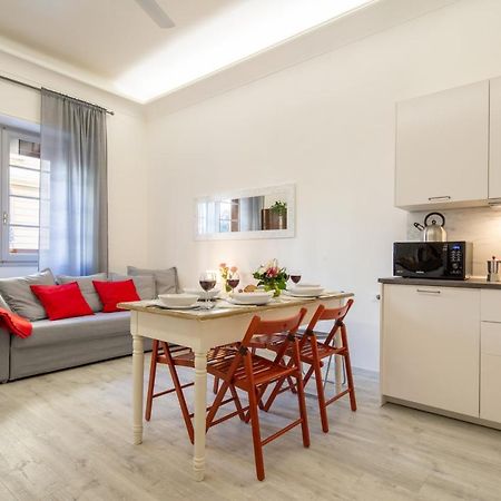 Central Station Apartment By Mmega Florenţa Exterior foto